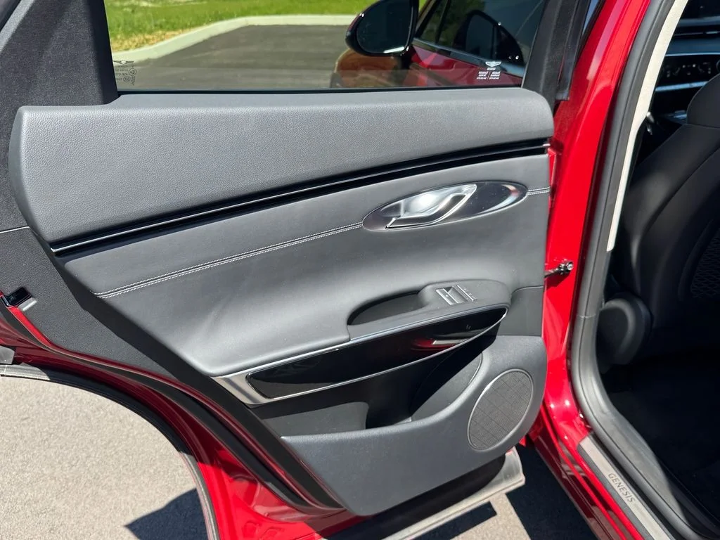 Used 2025 Red Genesis 2.5T image 18