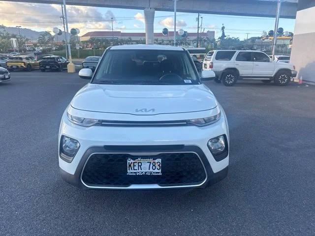 Used 2022 White Kia LX image 8