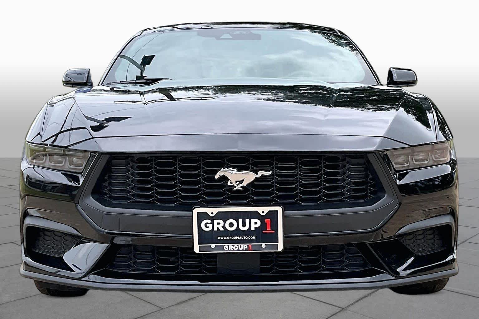 Used 2025 Shadow Black Ford EcoBoost image 4
