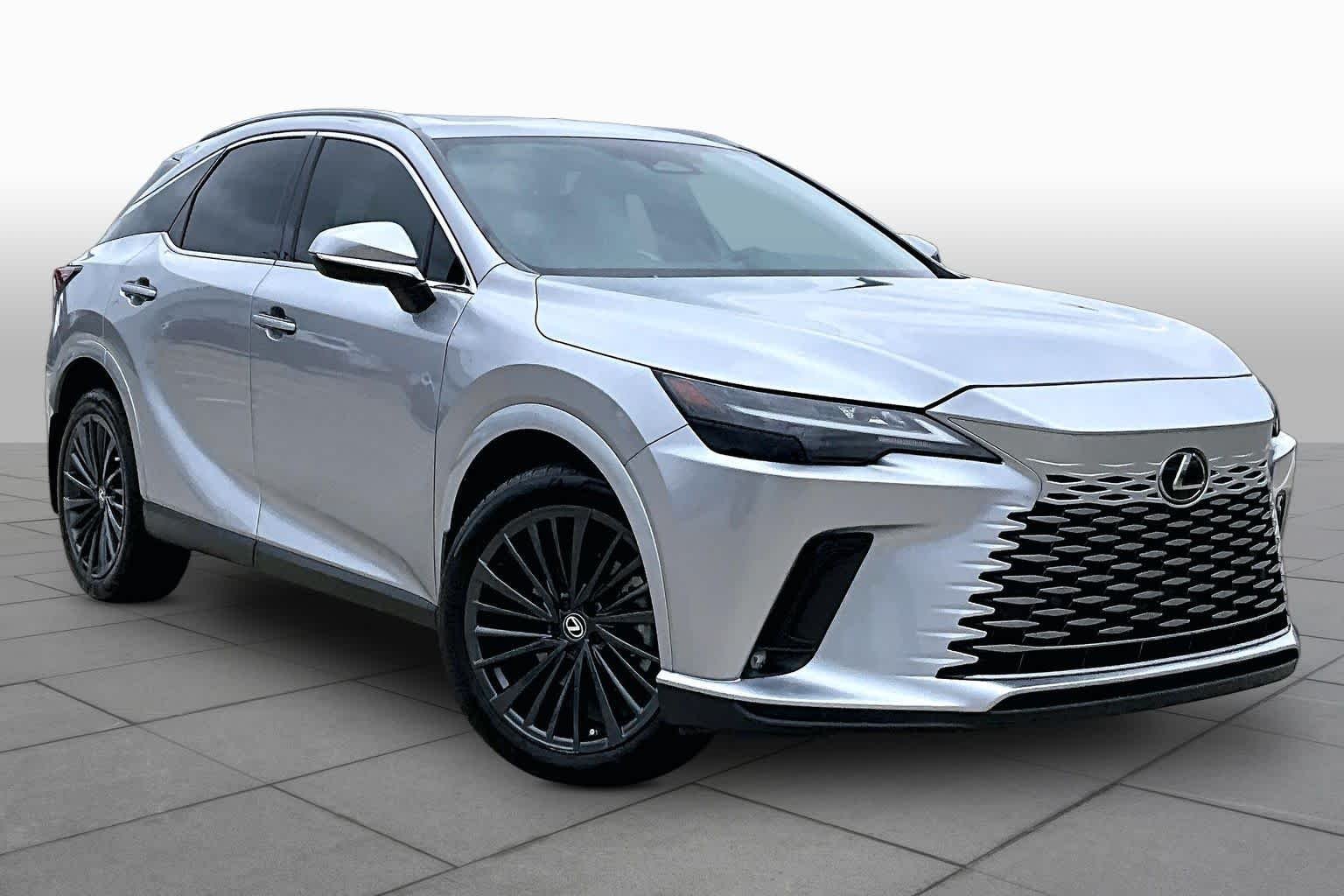 Used 2024 Iridium Lexus Premium image 3