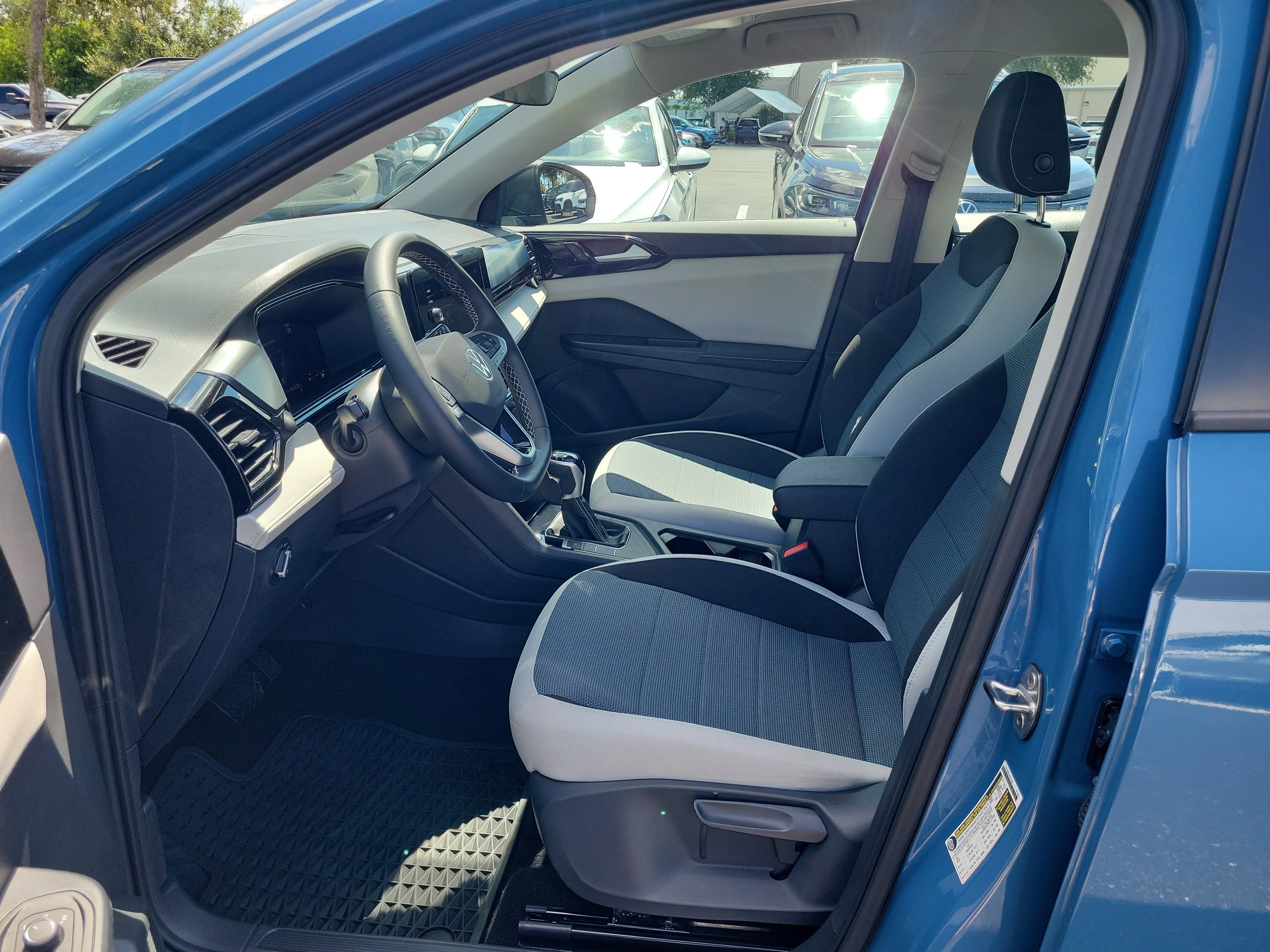Certified Used 2025 Blue Volkswagen 1.5T S image 14