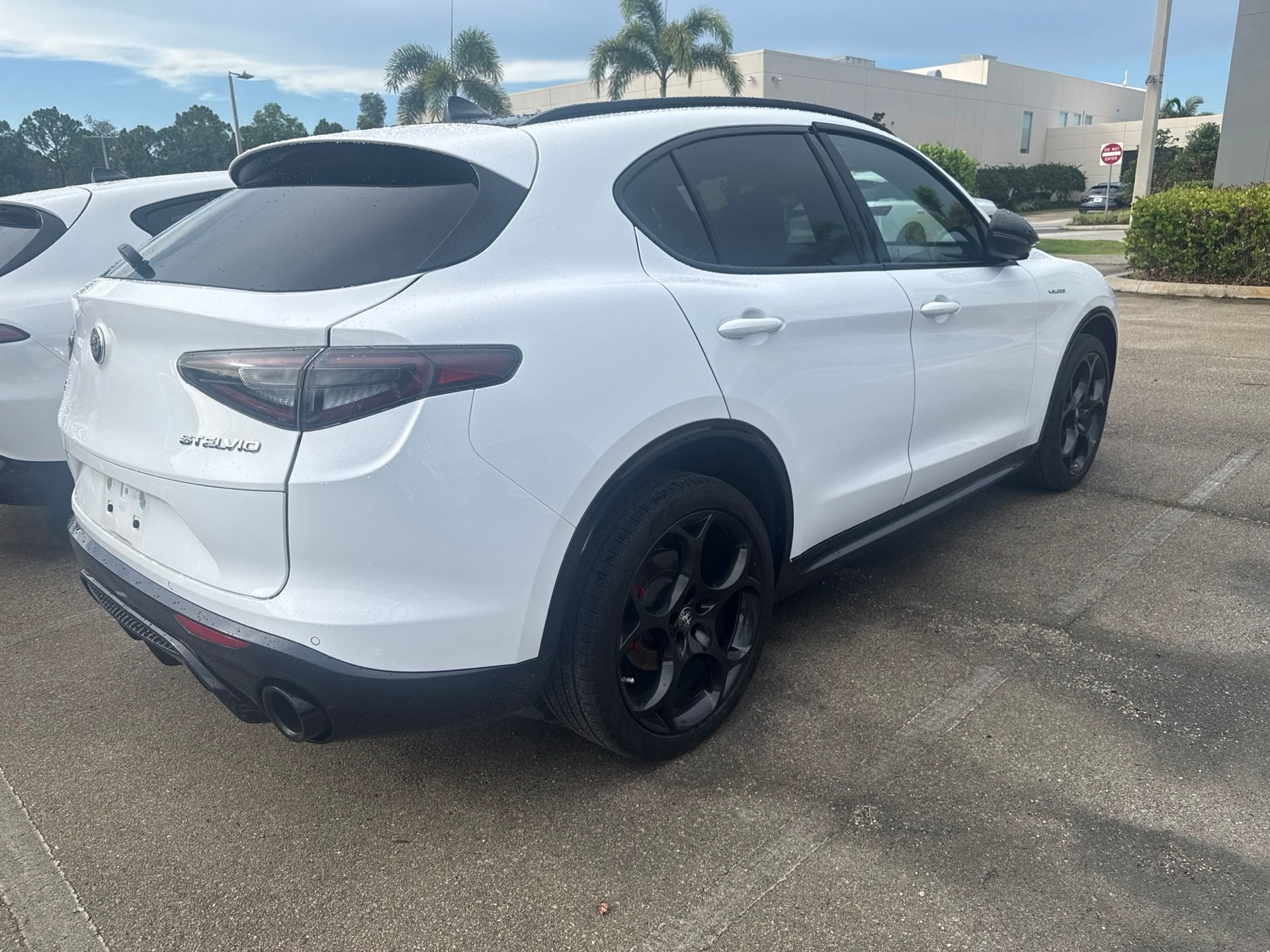 Used 2024 White Alfa Romeo Veloce image 6