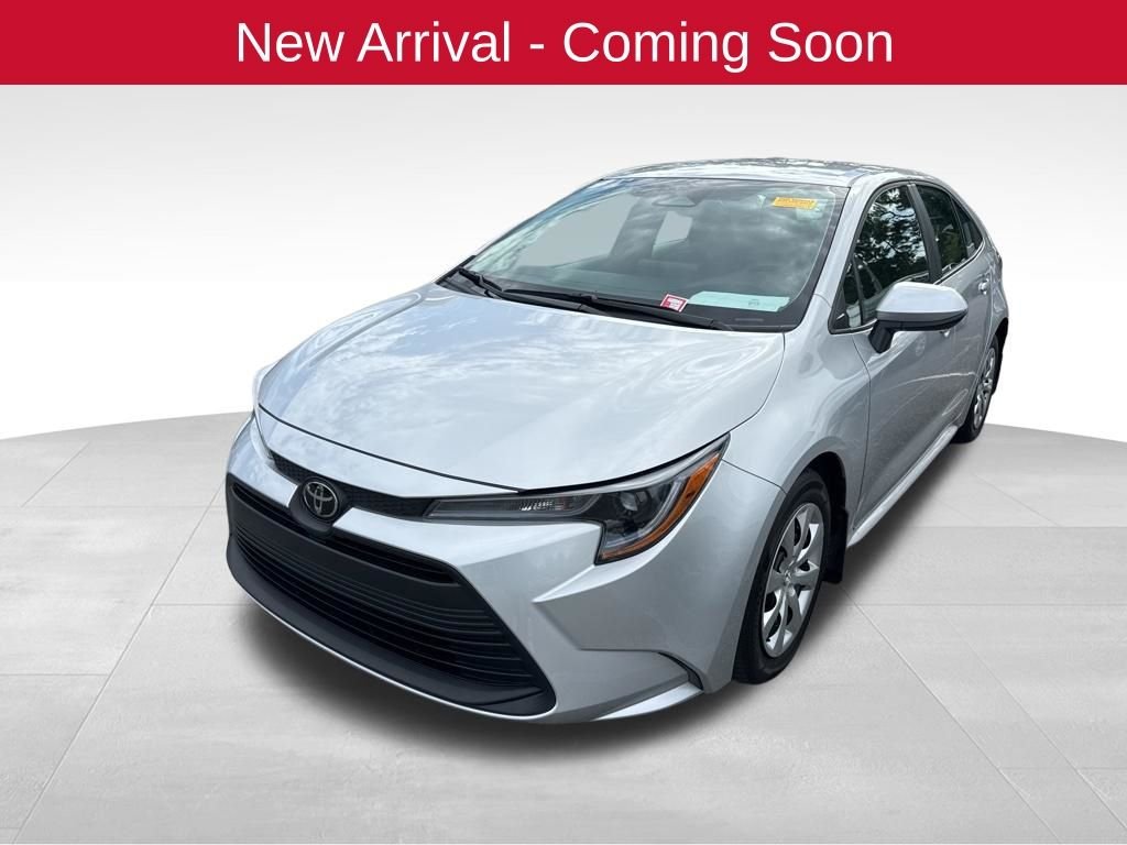 2025 Toyota Corolla LE CVT's photo