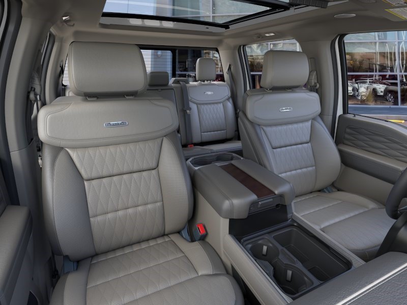 New 2026 Star White Metallic Tri-Coat Ford Platinum image 10