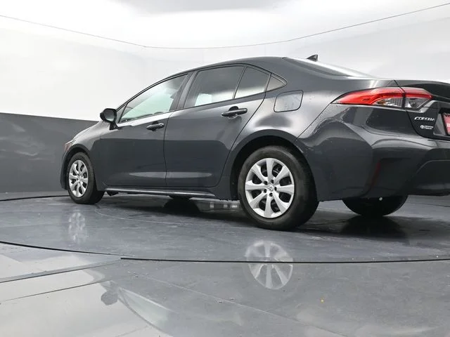 Used 2024  Toyota LE image 35
