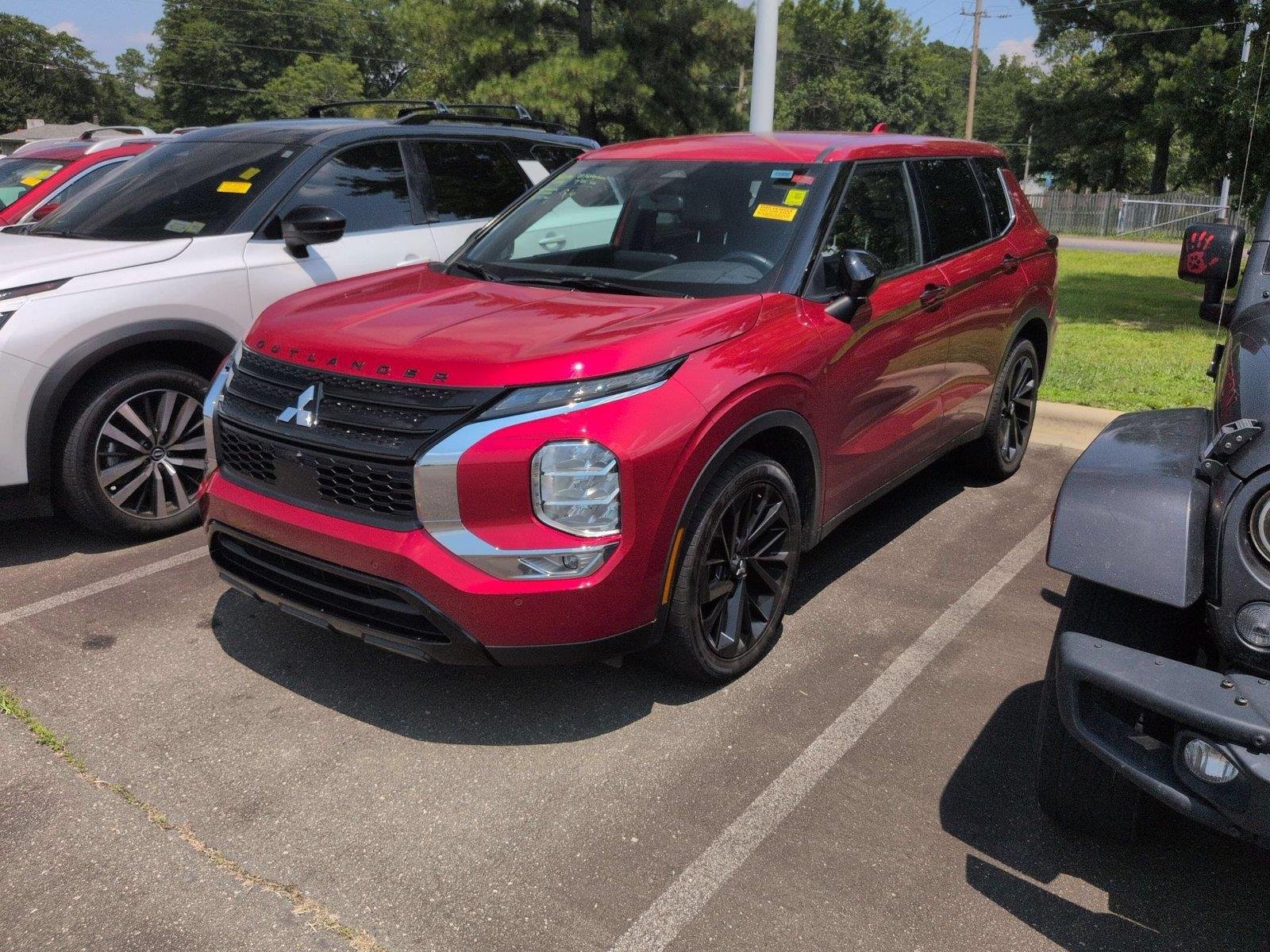 2023 Mitsubishi Outlander SE Black Edition