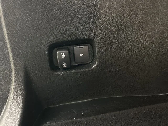 Used 2022 Blue Ford SEL image 28