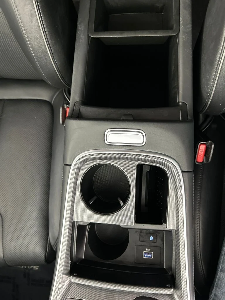 Used 2022 Black Hyundai Limited image 11