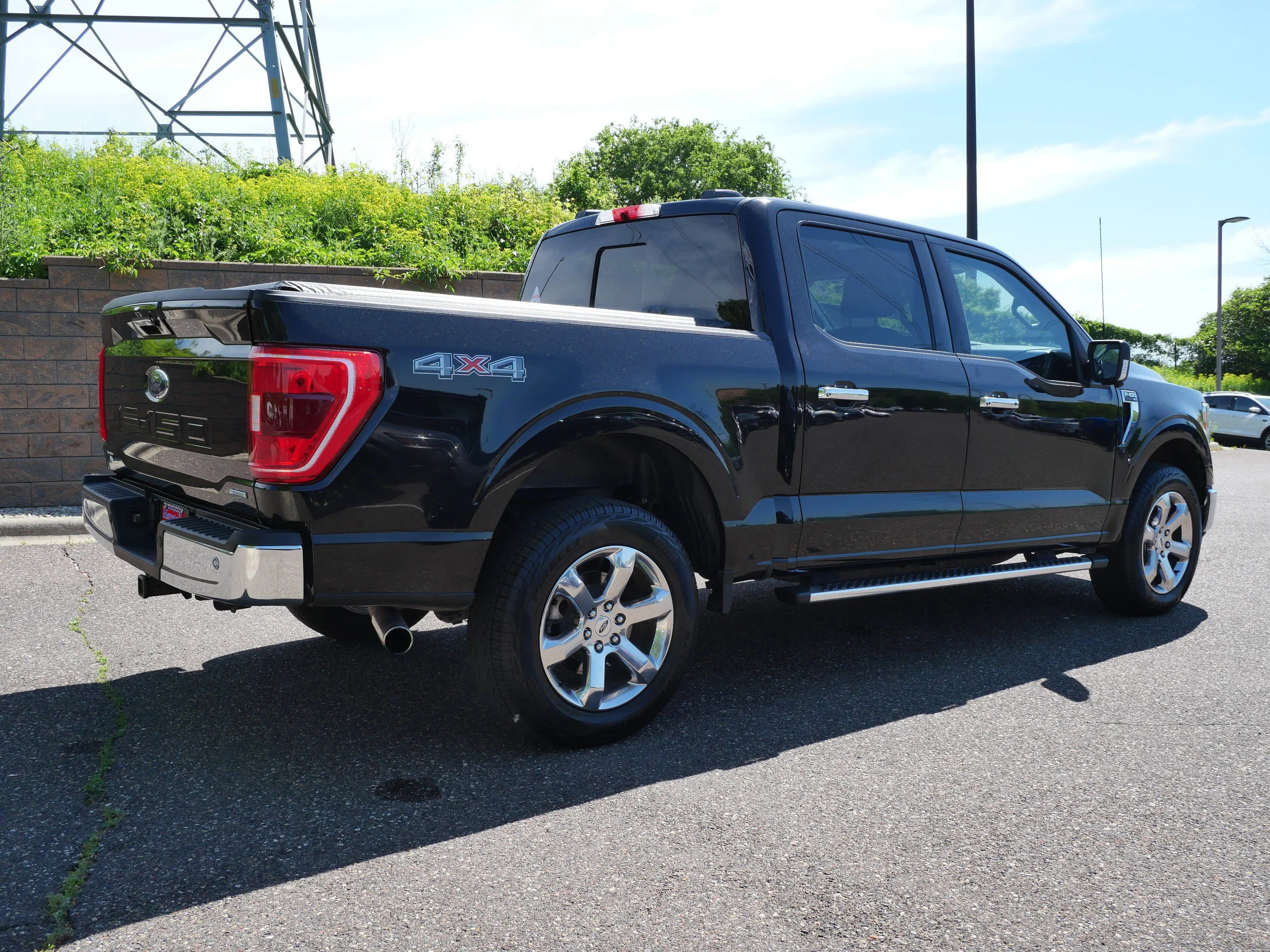 Certified Used 2023 Agate Black Metallic Ford XLT image 6