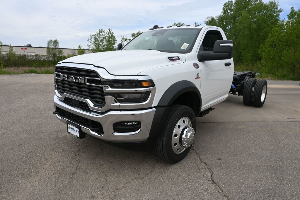 New 2026 Bright White Clearcoat RAM Tradesman image 6