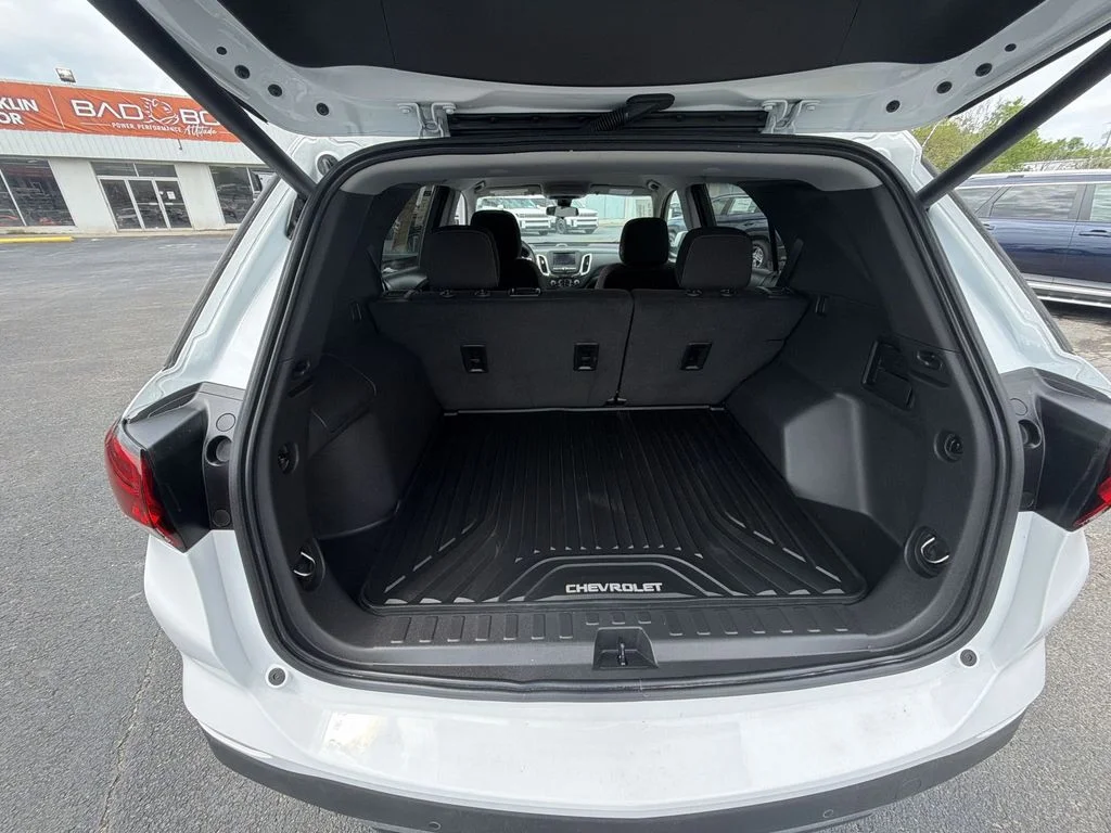 Used 2024 White Chevrolet LT image 22