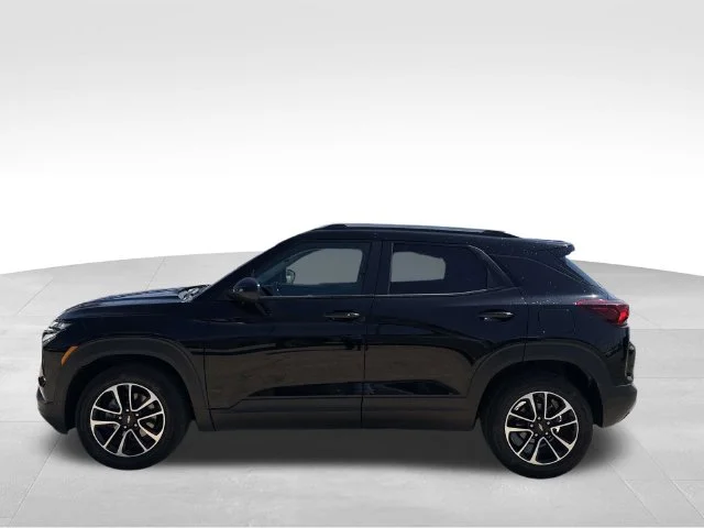 Used 2025 Black Chevrolet LT image 58