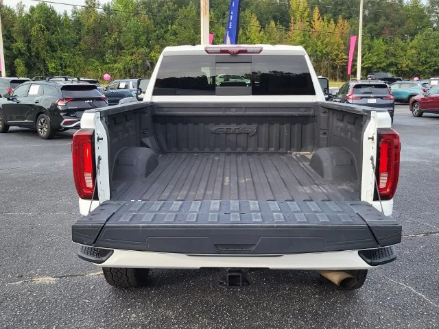 Used 2021 White GMC AT4 image 4