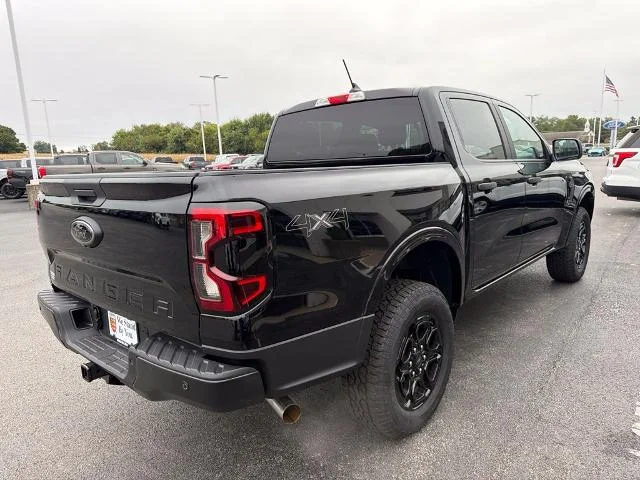 New 2026 Shadow Black Ford XLT image 26