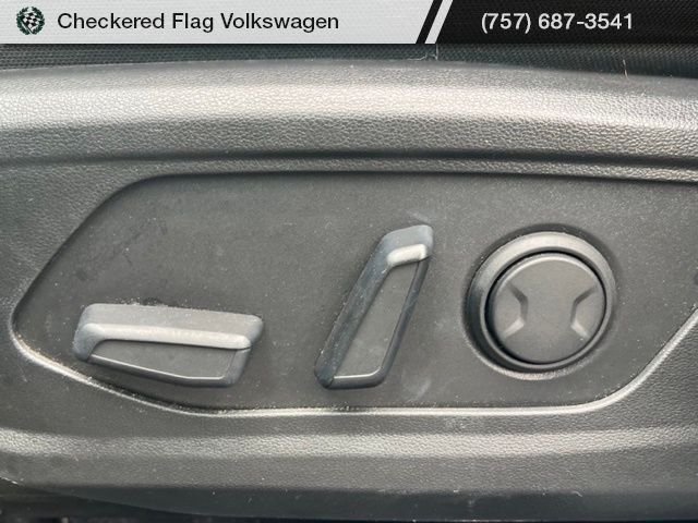 Used 2023 Phantom Black Hyundai SEL image 27