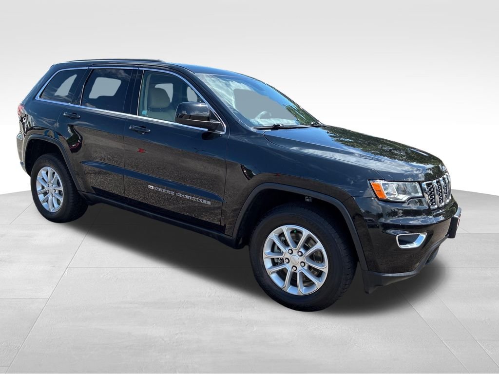 Used 2022 Black Jeep Laredo E image 8