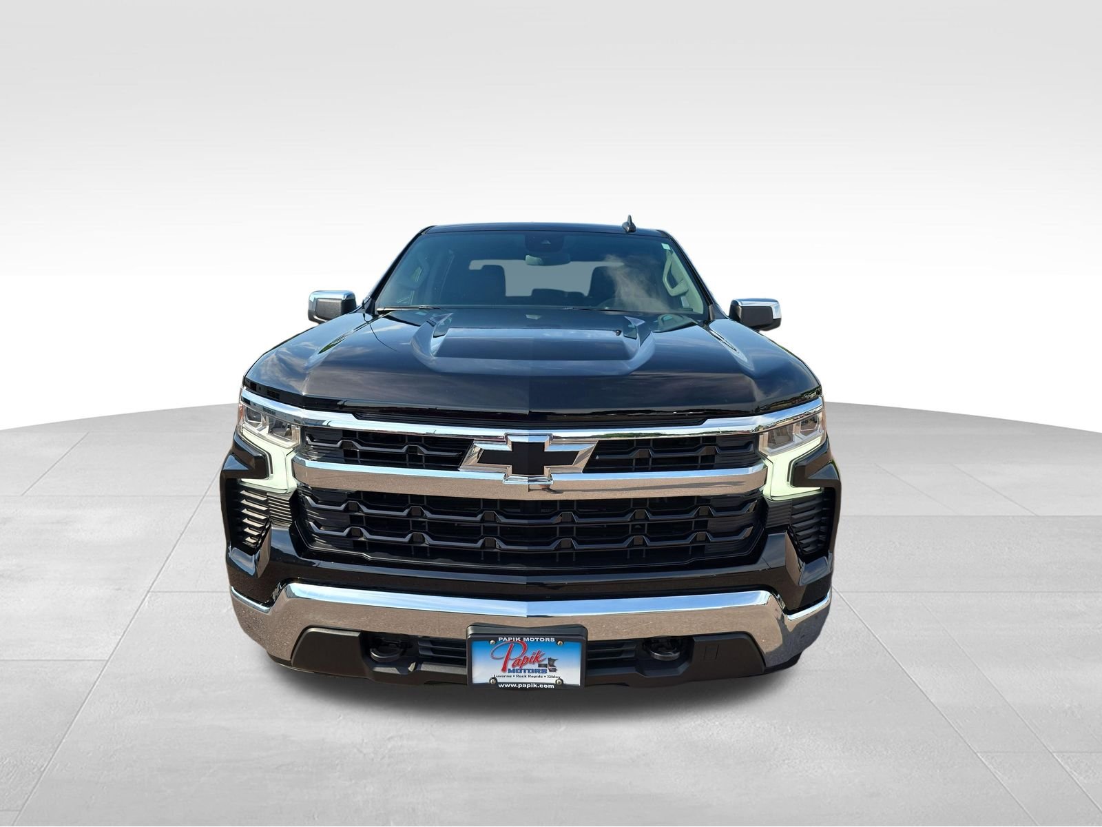 Used 2023 Black Chevrolet LT image 4