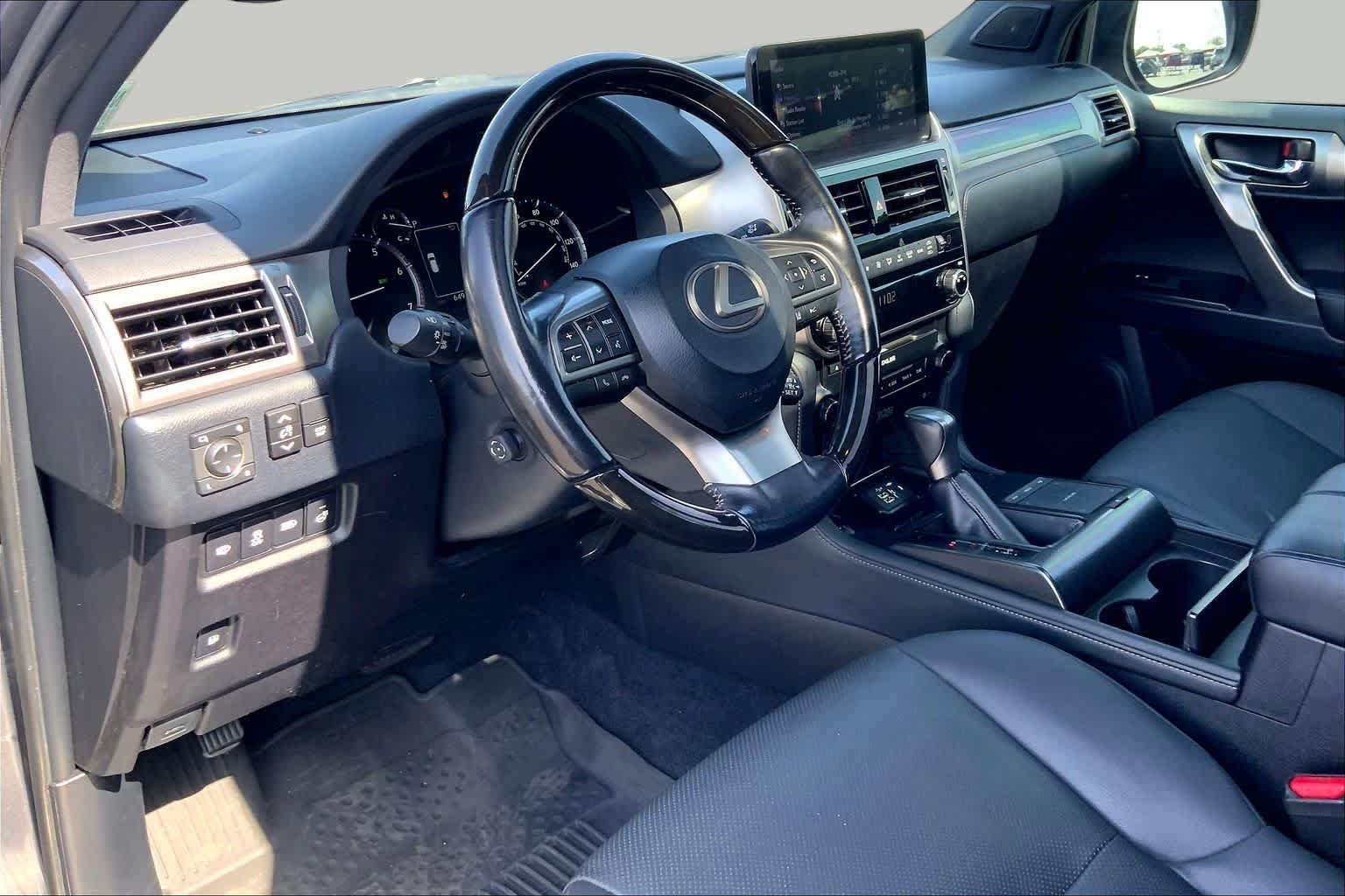 Used 2022 Nebula Gray Pearl Lexus Premium image 18