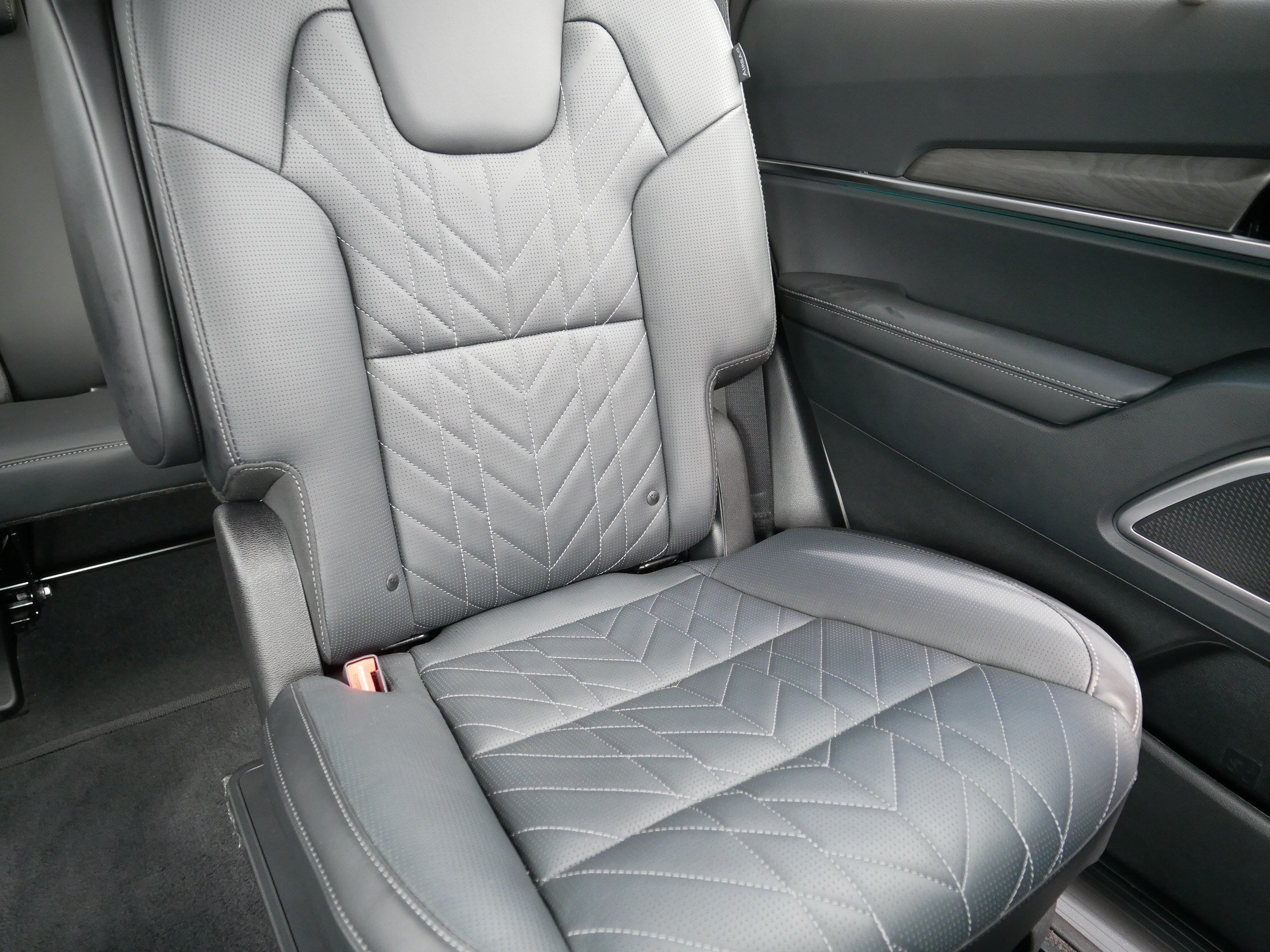 Used 2025 Ebony Black Kia SX-Prestige X-Line image 14