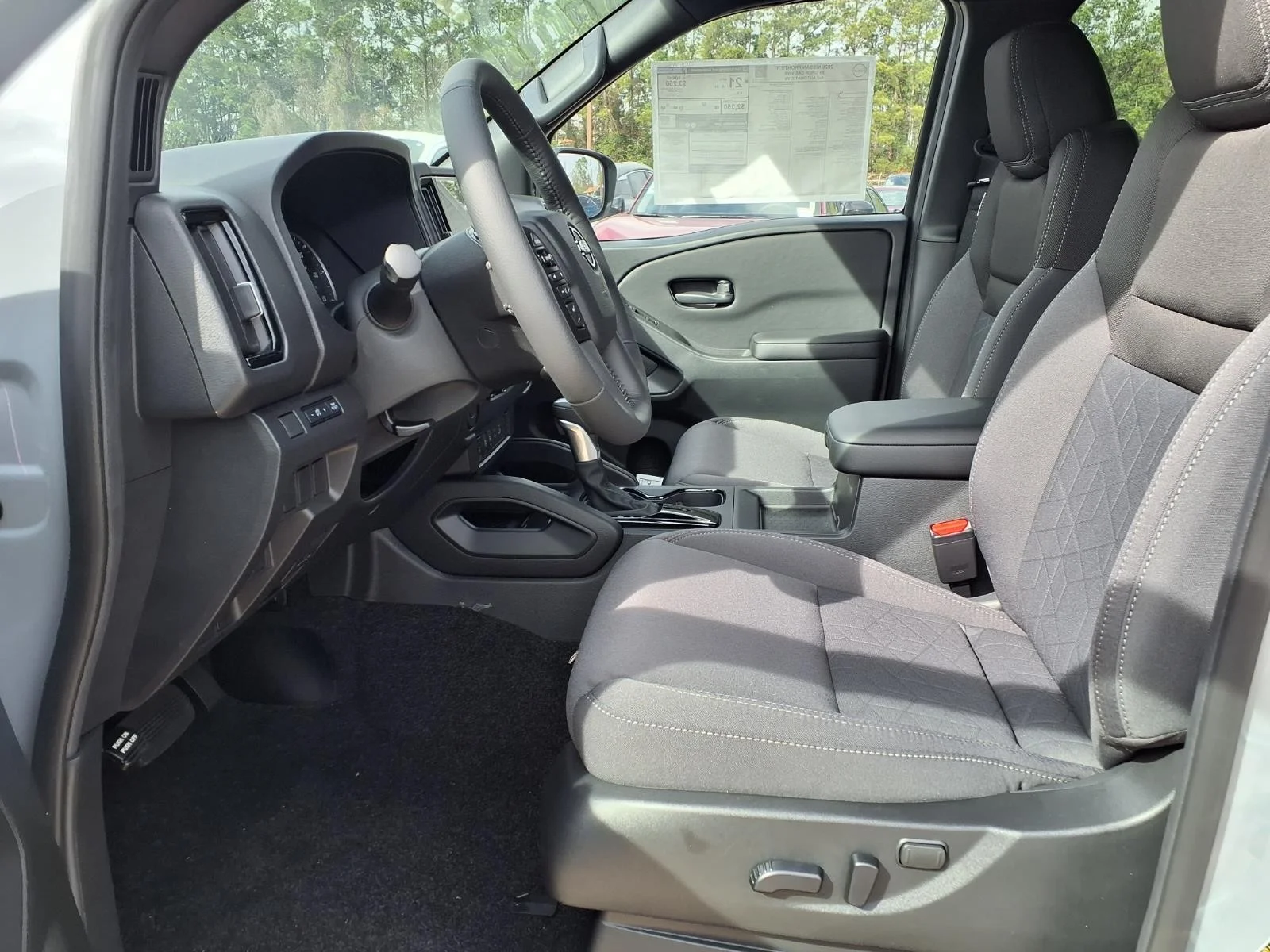 2026 Nissan Frontier Crew Cab SV - 10