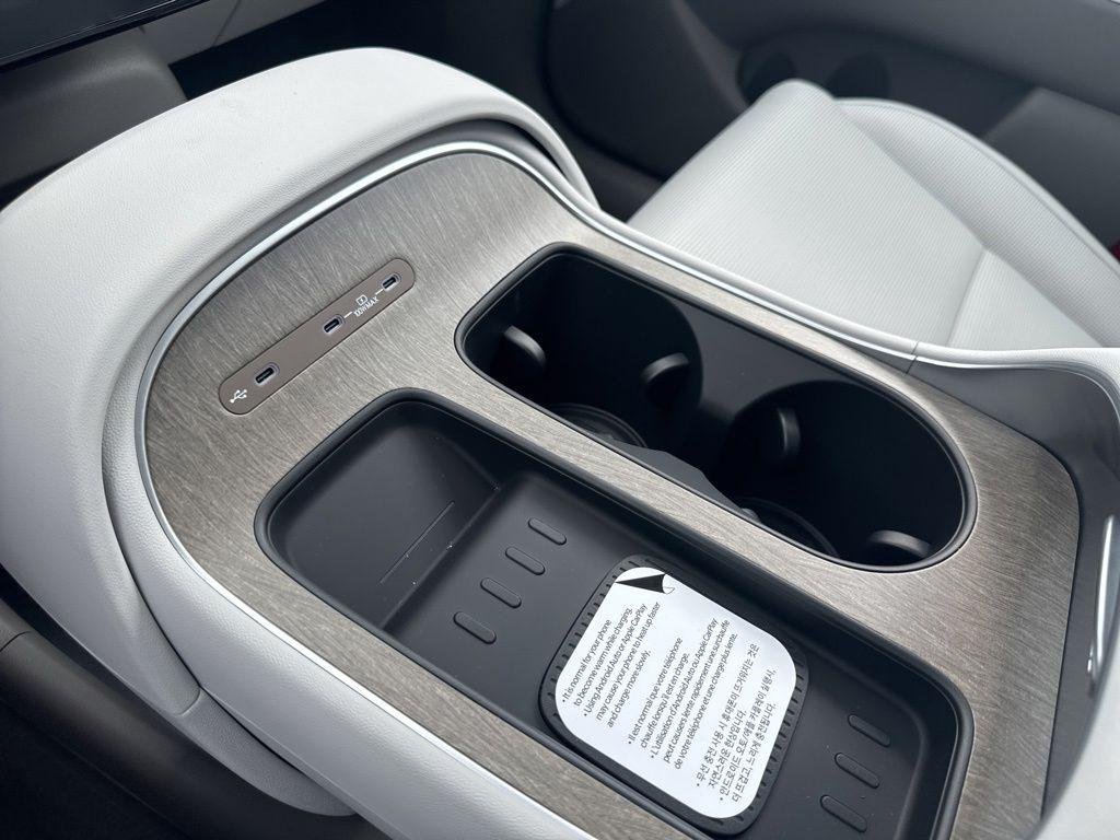 New 2026 Blue Hyundai SEL AWD image 13