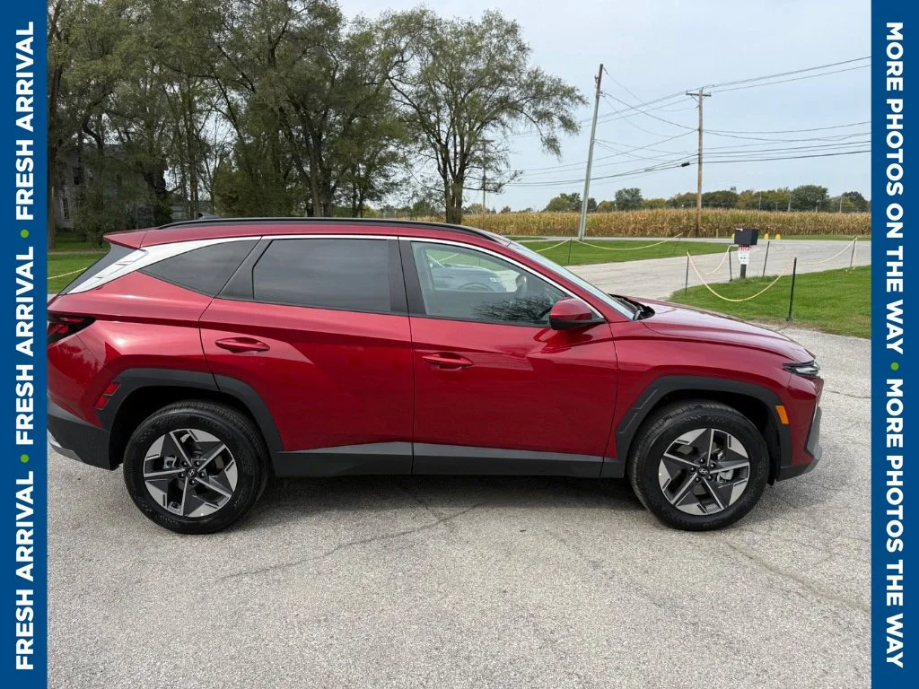 Used 2026 Red Hyundai SEL Plus image 5