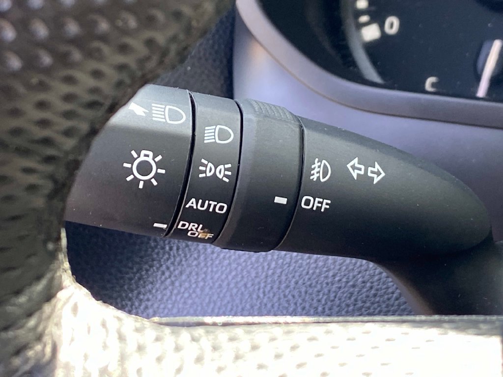 Used 2024 White Toyota SR5 image 23