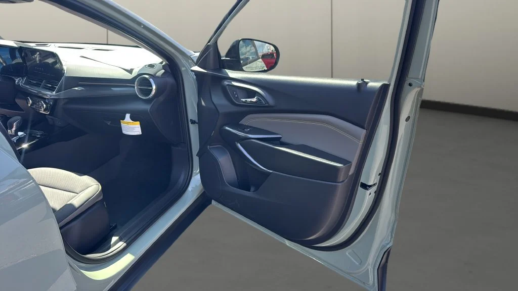 New 2026 Cacti Green Chevrolet ACTIV image 16