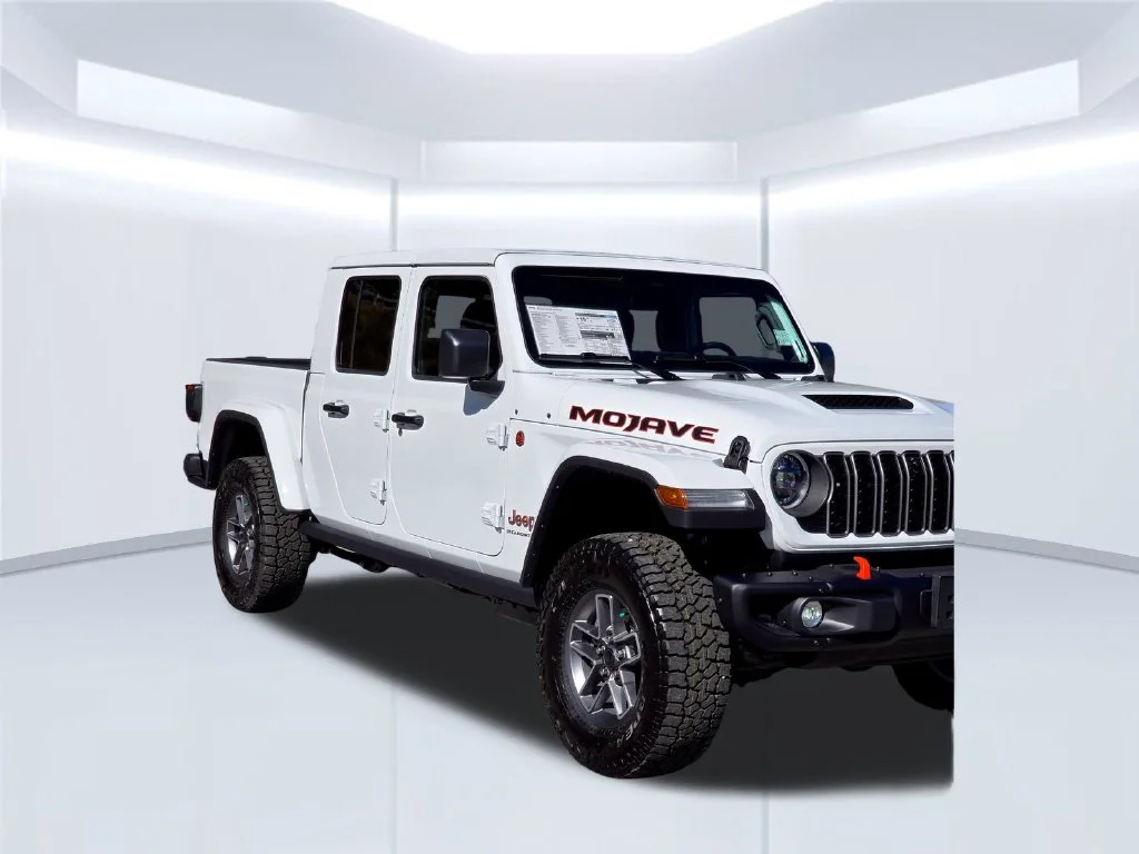 New 2026 White/off-white Jeep Mojave X image 39