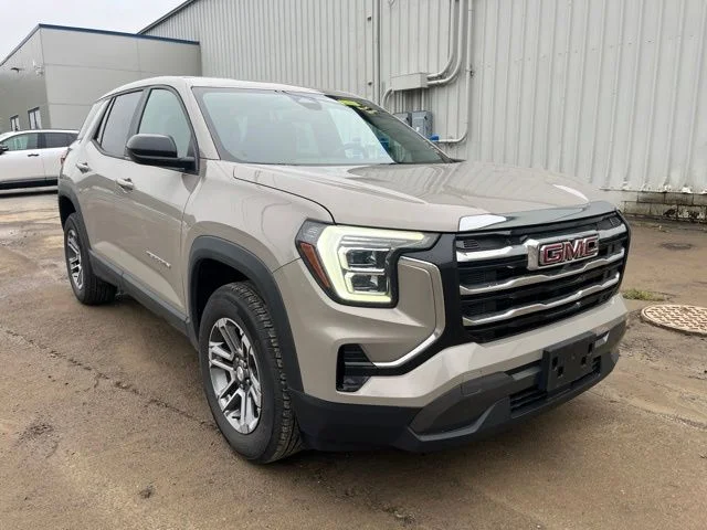 Used 2025 Gray GMC Elevation image 3