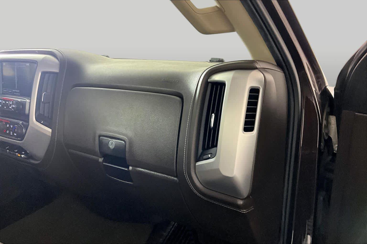 Used 2016 Mahogany Metallic GMC SLE image 16
