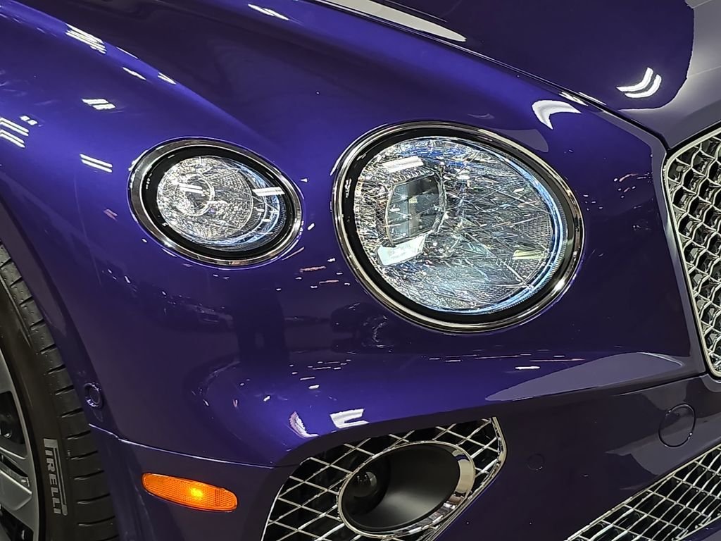 Used 2023  Bentley Speed image 12