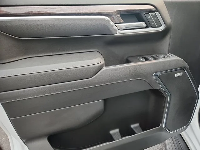 2025 Chevrolet Silverado 1500 LTZ - Photo 12