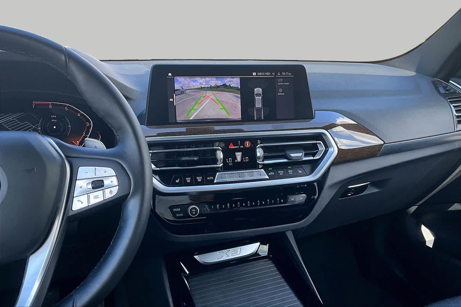 Used 2022 Black Sapphire Metallic BMW sDrive30i image 6