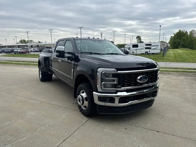 New 2026 Agate Black Metallic Ford F-350® Lariat® image 3