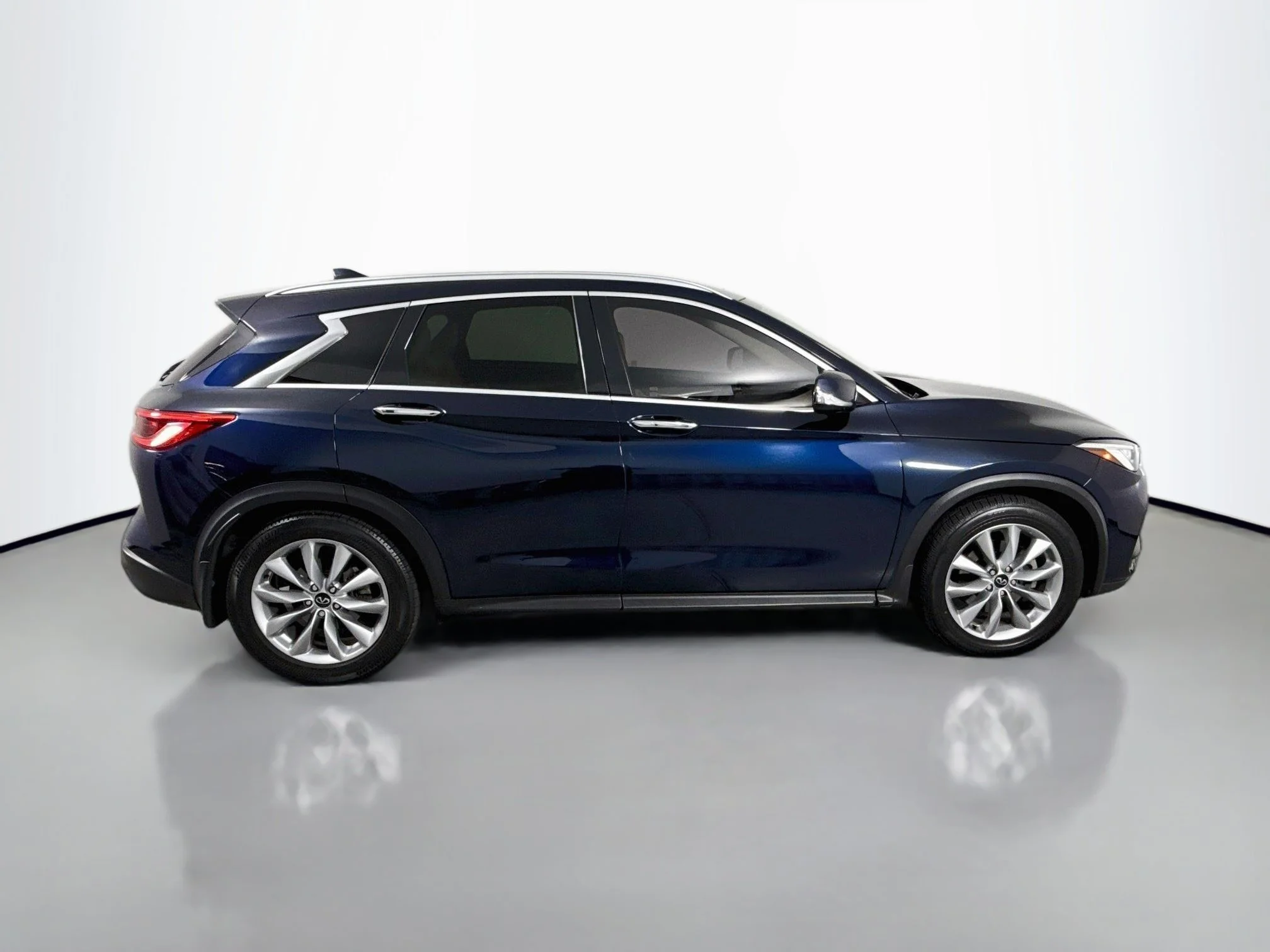 2021 INFINITI QX50 Essential - Photo 8
