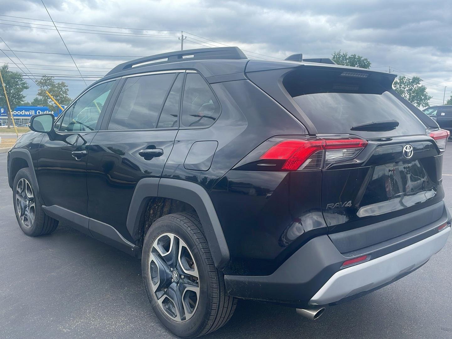 Used 2019 Midnight Black Metallic Toyota Adventure image 12
