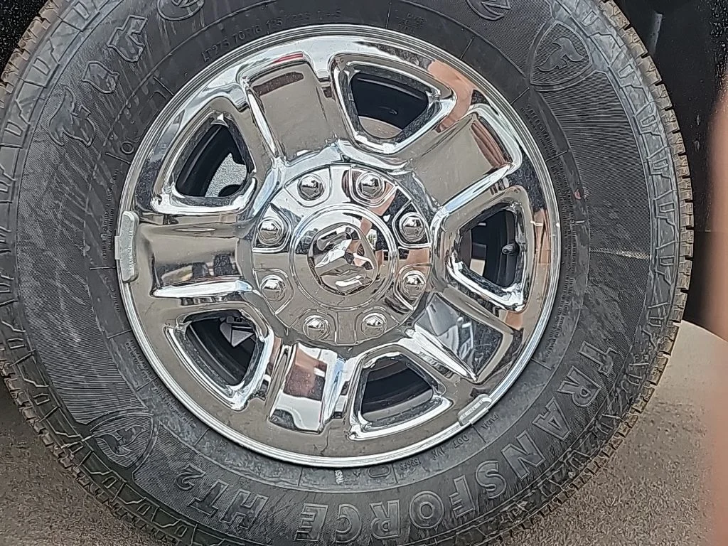 2025 RAM 3500 Tradesman - Photo 6