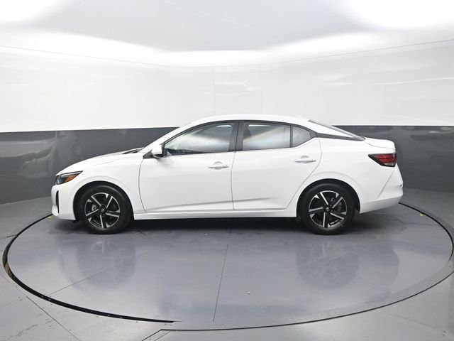 Used 2025 White Nissan SV image 4
