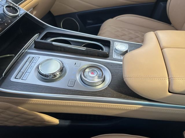 Used 2023 White Genesis 3.5T image 21