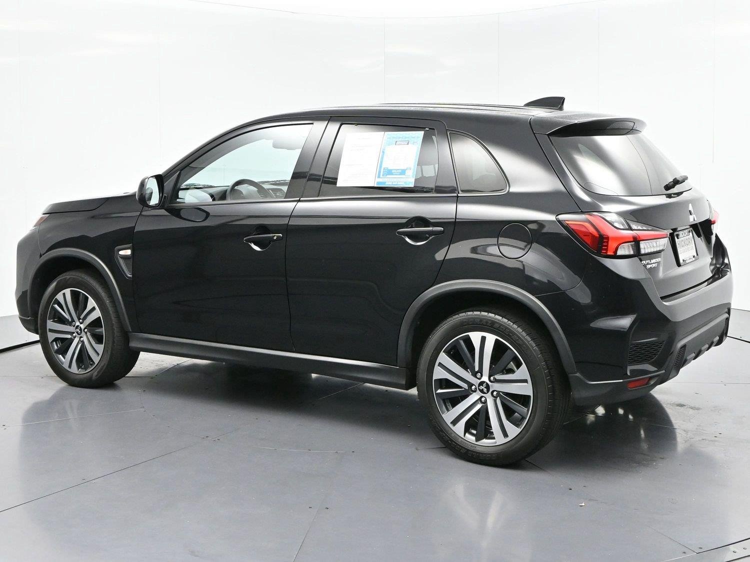 Used 2023 Labrador Black Pearl Mitsubishi ES image 4