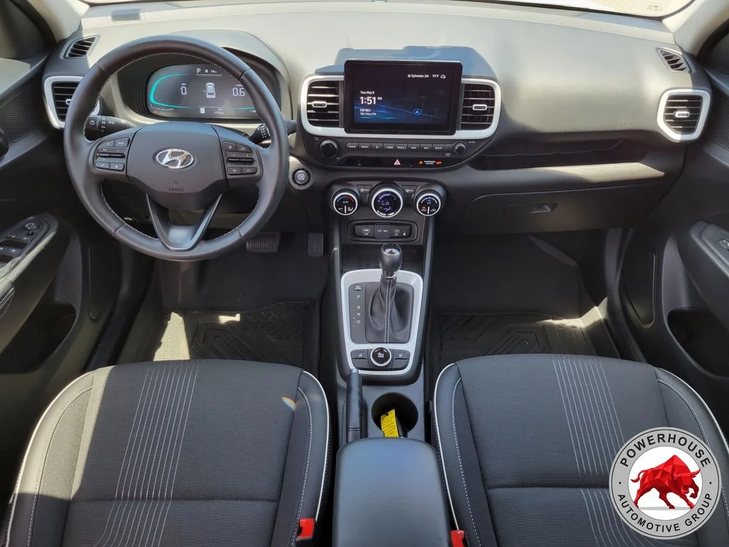 Used 2025 White Hyundai Limited image 18