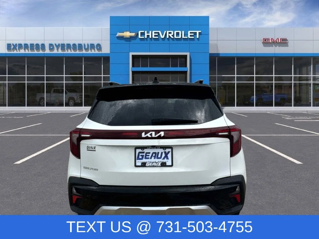 Used 2025 White Kia S image 11