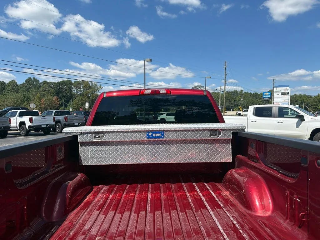 Used 2018 Red Tintcoat Chevrolet LT image 10
