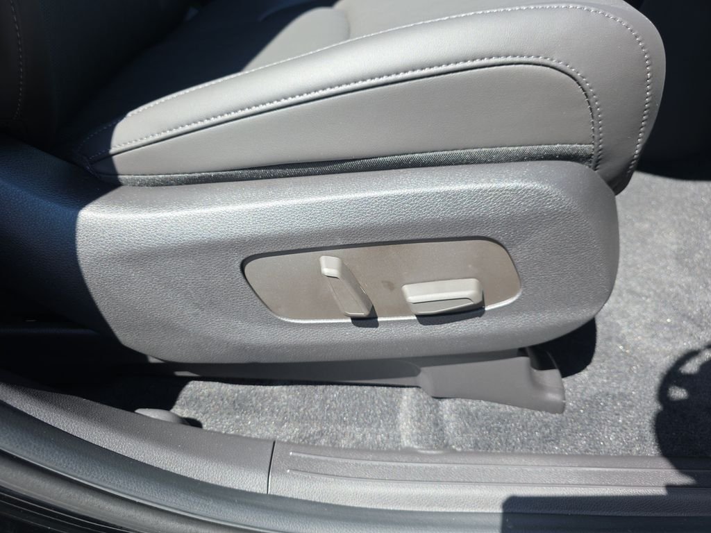 New 2026 Aurora Black Pearl Kia EX image 38