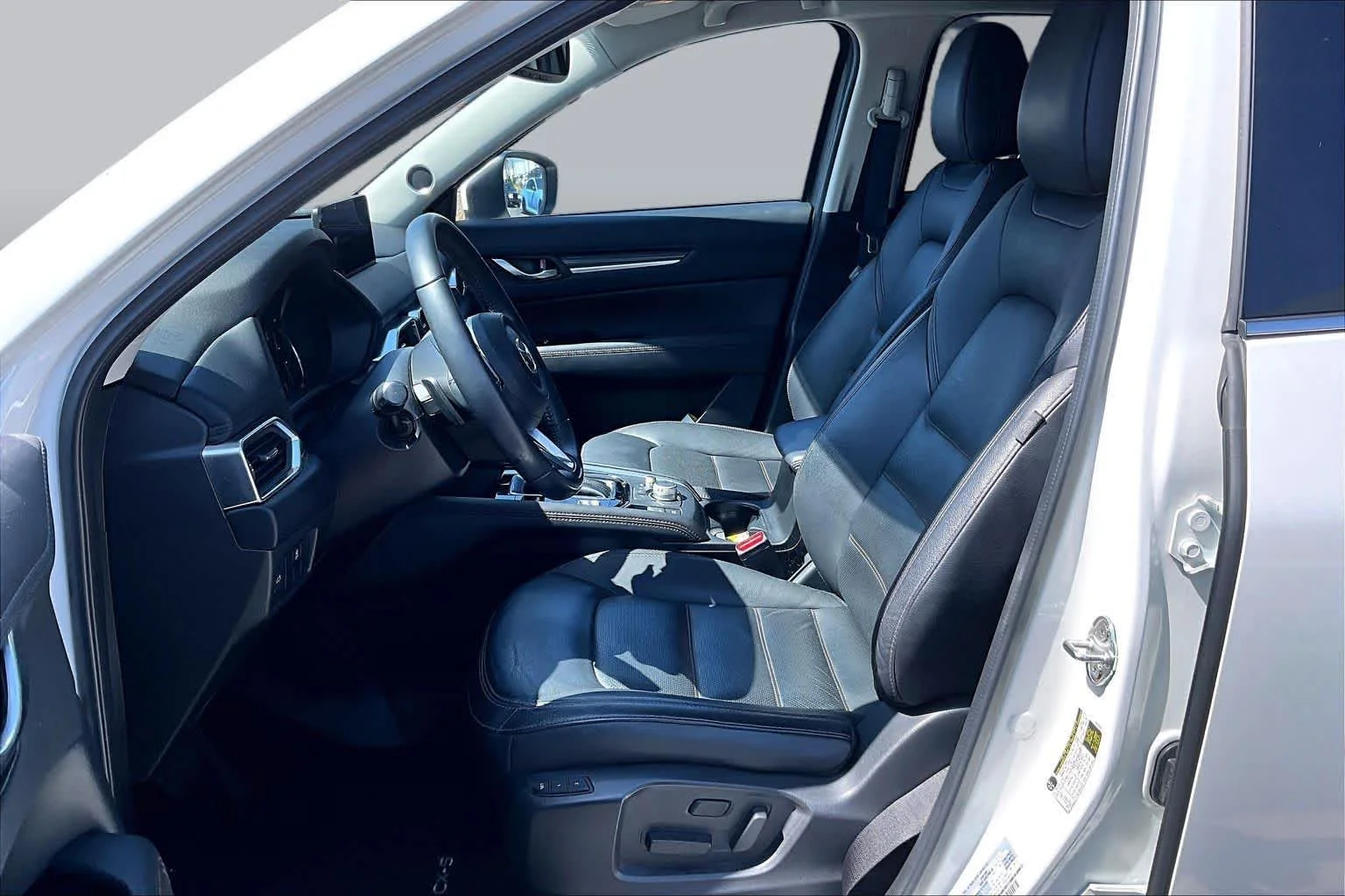 Used 2023 Rhodium White Metallic Mazda 2.5 S Premium Package image 7