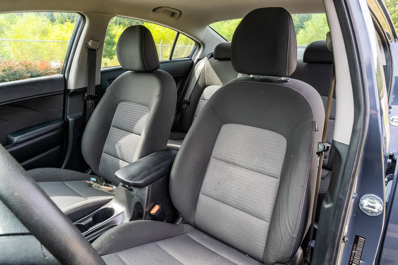 Used 2015  Kia LX image 17