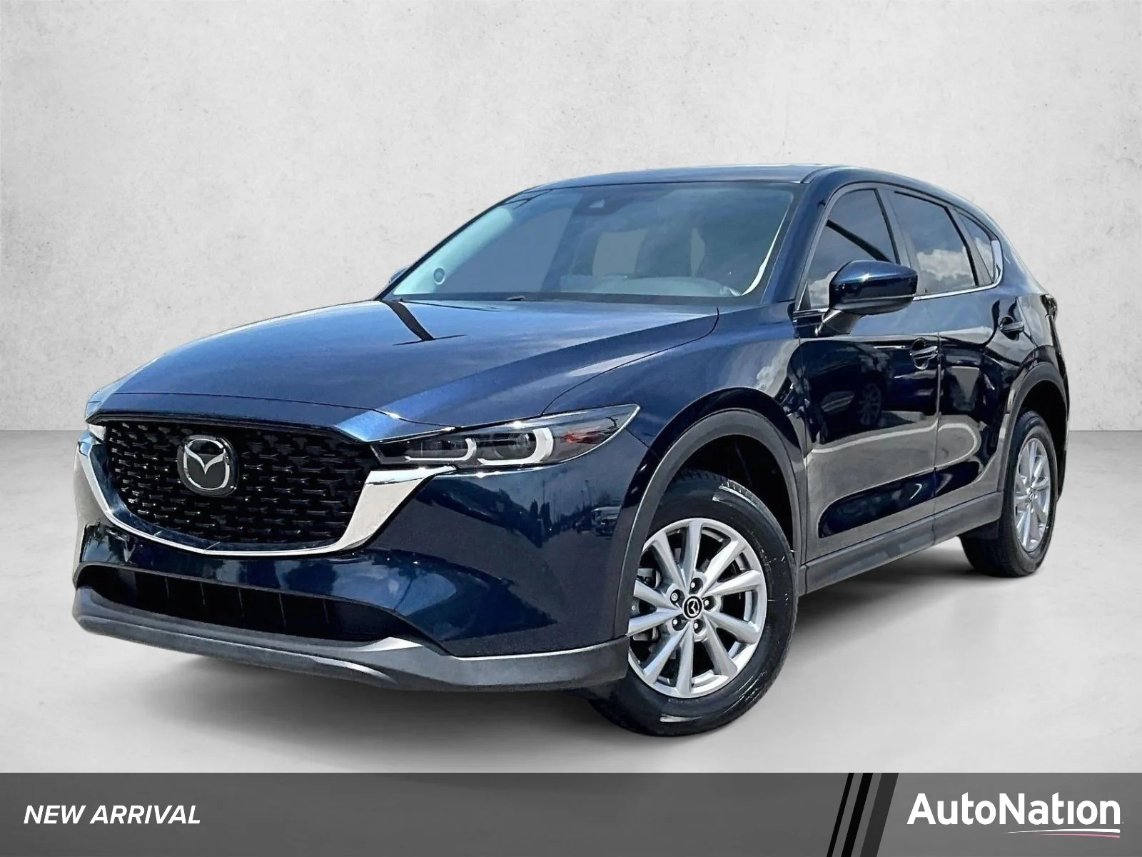 2023 Mazda CX-5 S Preferred package Auto AWD's photo