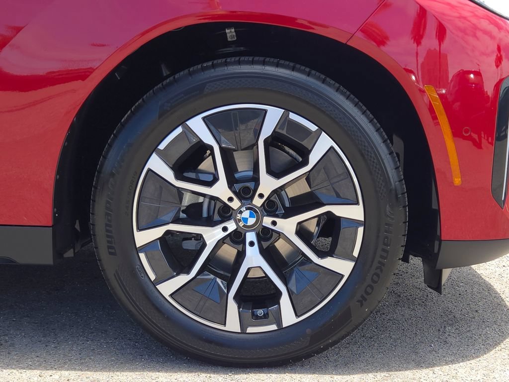 Used 2026 Vegas Red Metallic BMW 30 xDrive image 7