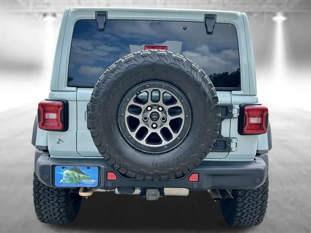 Certified Used 2023 Earl Clearcoat Jeep Rubicon 392 image 6
